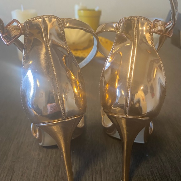 MISSGUIDED - rose gold heals - Picture 4 of 12